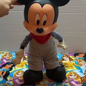 Disney Mickey Mouse Conductor Plug String